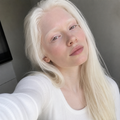 Anuschka W